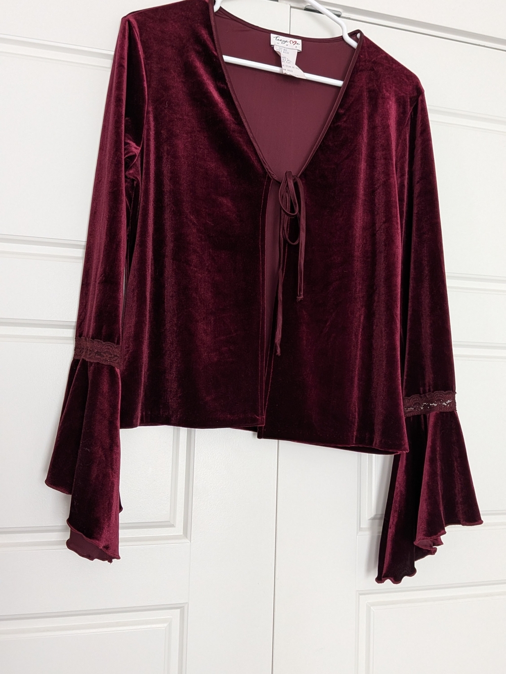 Teeze Me Maroon Stretch Pullover Top